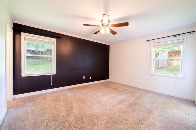 Building Photo - 5412 Timberlane Dr