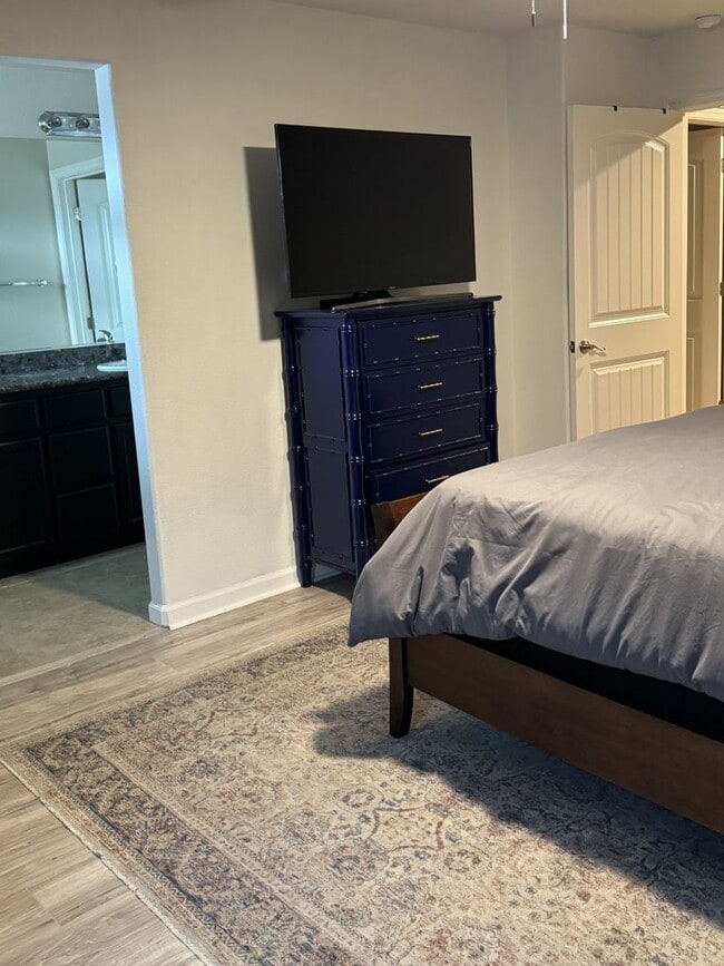 Building Photo - Partially FURNISHED Home is Carson City!