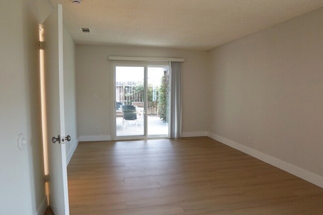 Building Photo - 51815 Avenida Martinez