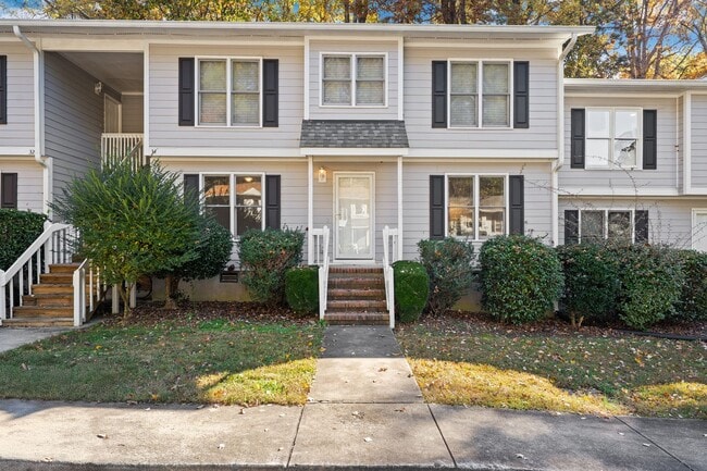 Primary Photo - Carrboro 2 Bedroom/1Bathroom Unit! Late June move in!