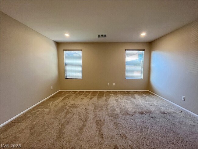 Building Photo - 5587 Lushan St