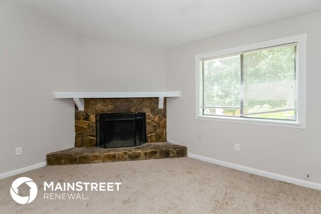 Building Photo - 2223 Scarbrough Dr