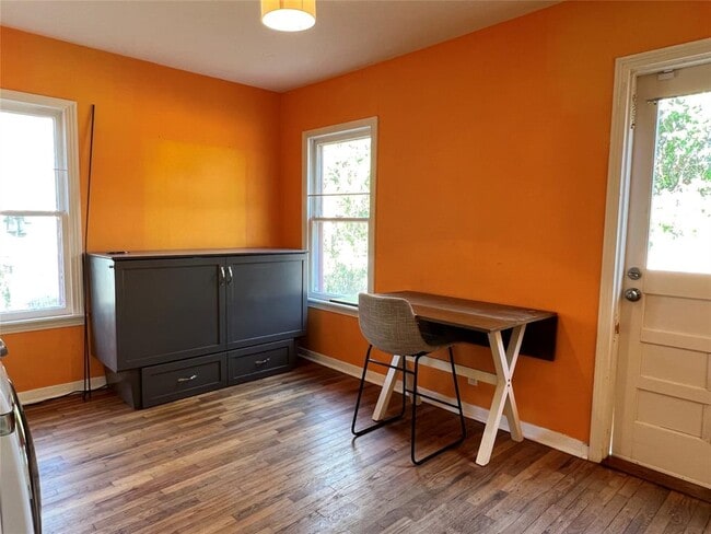 Building Photo - 4407 Lareina Dr