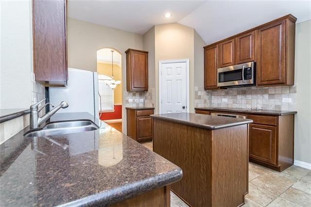 Building Photo - 9321 Jerico Dr