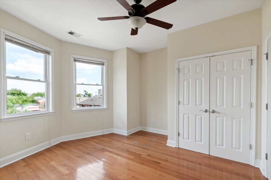 Building Photo - 1424 Willington St