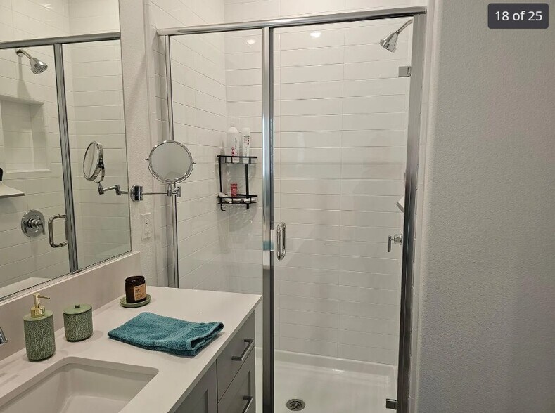 Building Photo - 607 Middlebrook Rd