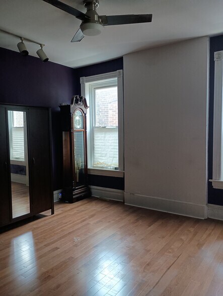 Building Photo - 4386 Chouteau Ave