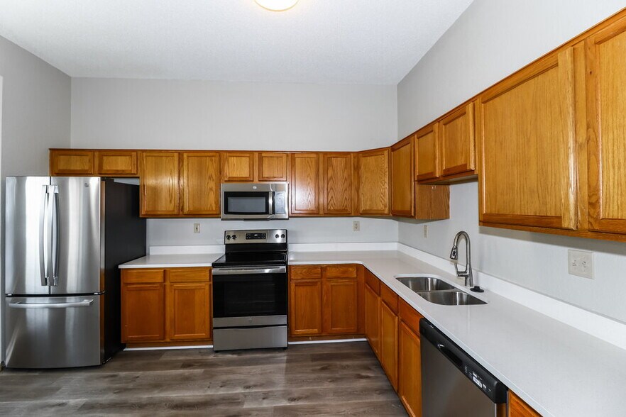 Building Photo - 1024 Scofield Dr