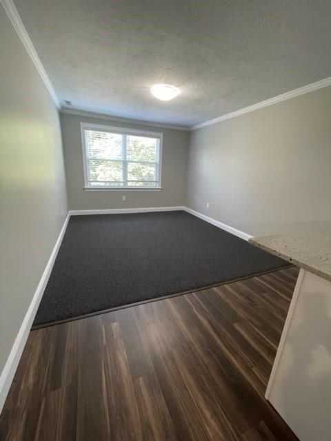 Building Photo - 879 Bernon St