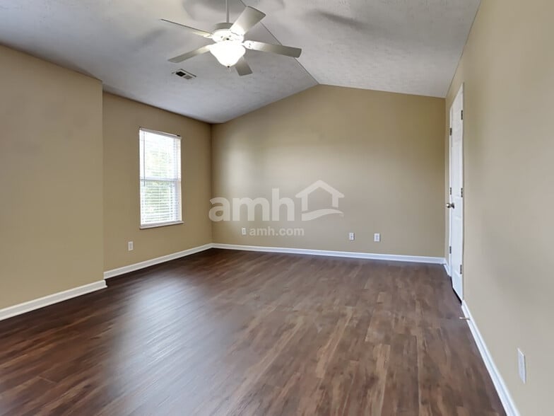 Building Photo - 111 Covey Pl