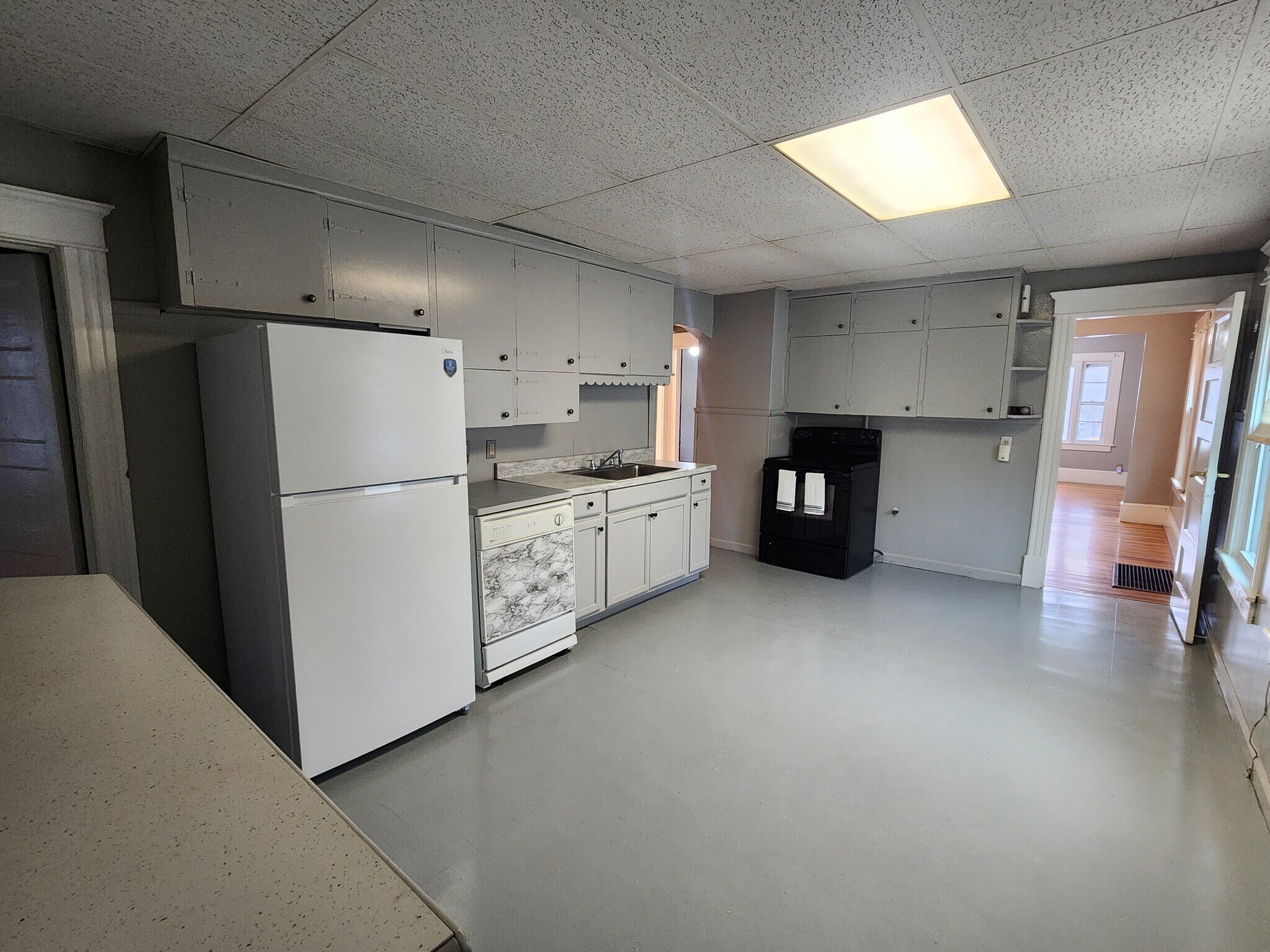 Building Photo - 201 Montgomery St