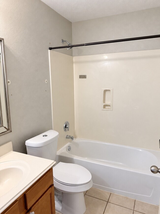Building Photo - 5006 Canyon Blanco Dr