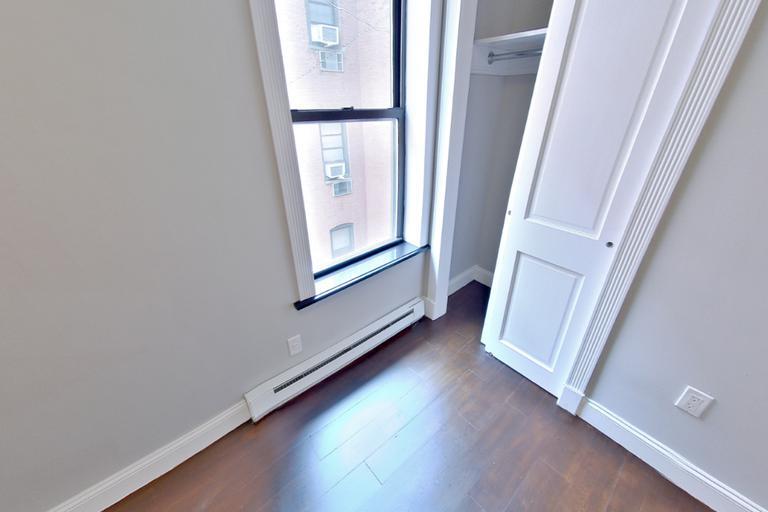 Building Photo - 3 W 103rd St