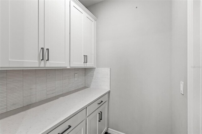 Building Photo - 2146 Ridge Pointe Ln