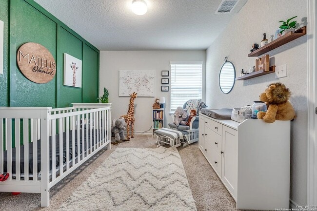 Building Photo - Beautiful 3BR 2BA Home w/ Fenced Yard • Full Kitchen Suite • Attached Garage in San Antonio