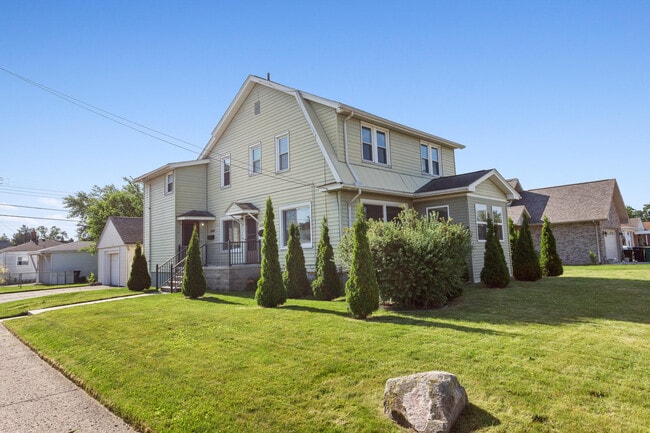 Primary Photo - 4205 18th St