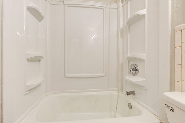 Building Photo - 2 bedroom 1 bath - Del City