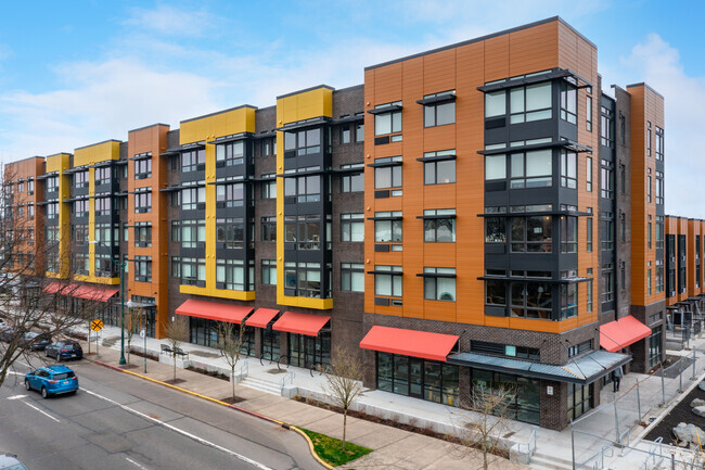 Primary Photo - Westman Mills Townhome & Apartments