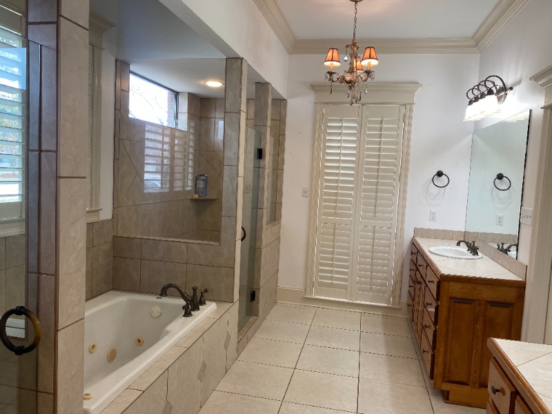 Building Photo - 424 Place St. Charles