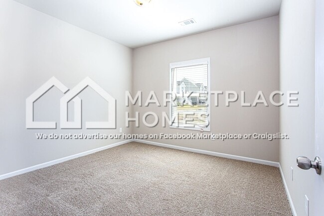 Building Photo - 214 W L Miller Dr