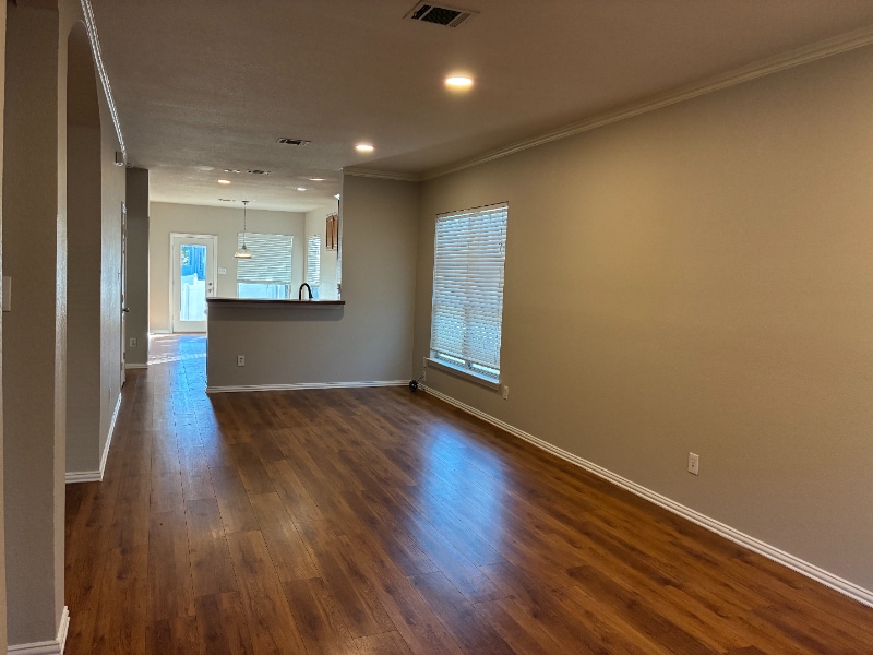 Building Photo - 1336 Kingston Pl