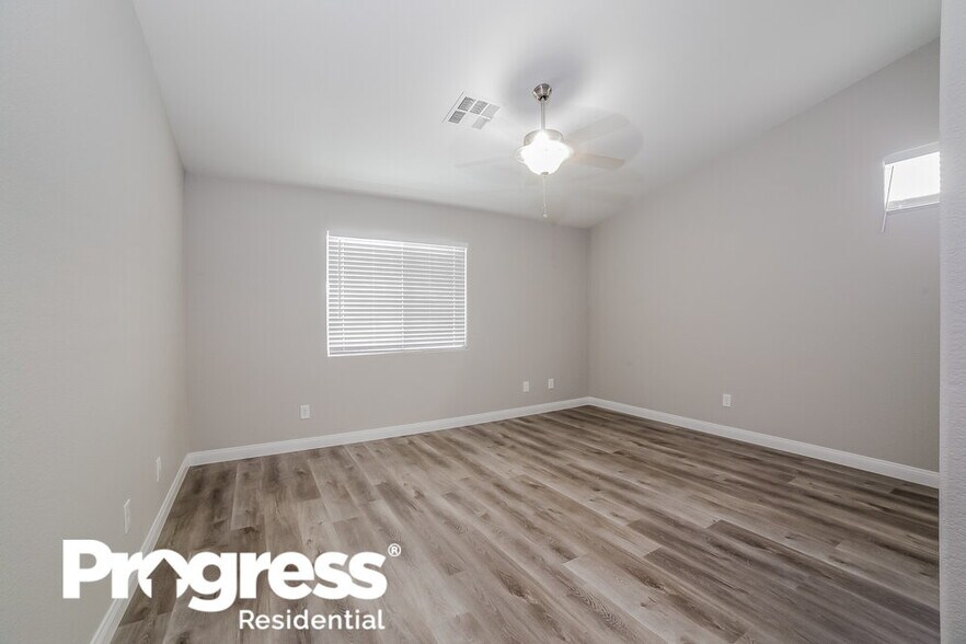 Building Photo - 1825 Midnight Wind Ct