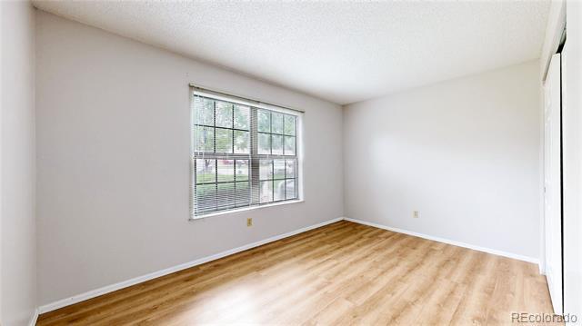 Building Photo - 12024 W Cross Dr