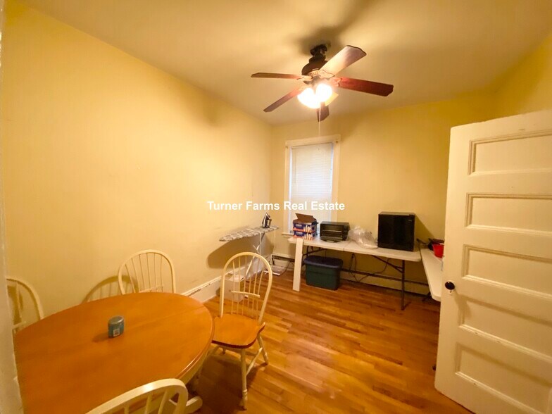 Building Photo - 34 Cherokee St