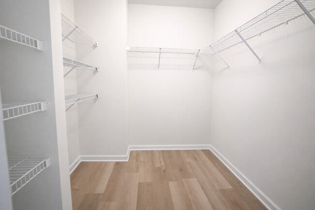 Building Photo - 3463 Bradbury Cir