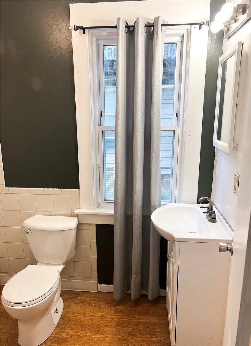 Building Photo - 1171 21st St