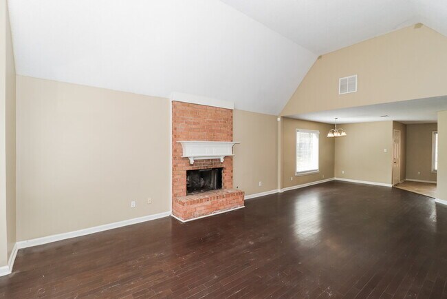 Building Photo - 8400 Timber Creek Dr