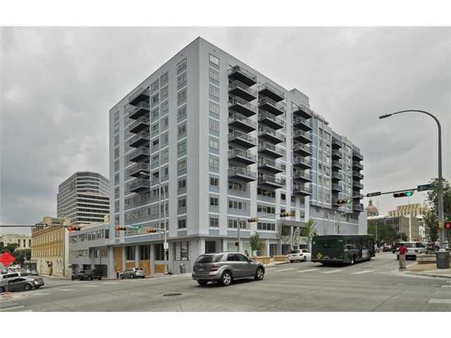 Building Photo - 800 Brazos St