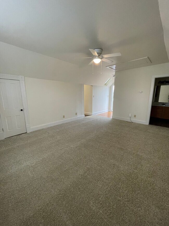 Building Photo - 14 S 26th St