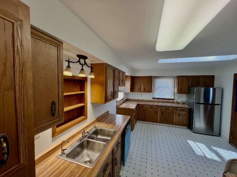 Building Photo - 309 10th St NW