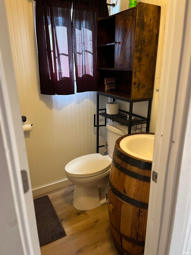 Building Photo - 930 W 590 S