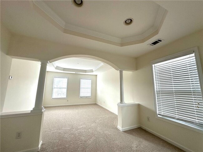 Building Photo - 5876 Rue Villa Ln