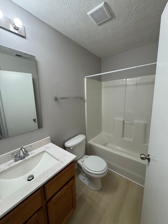 Building Photo - 4074 Lassen Ln