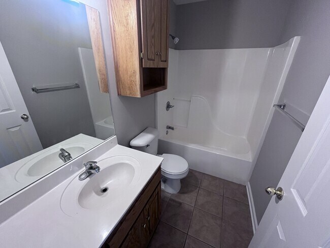 Building Photo - 54 W Plaza Blvd