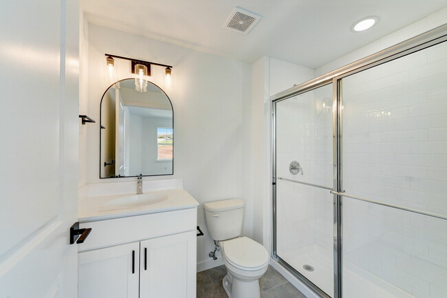 Modern bathroom with luxury finishes - Alcove at Forest Lane