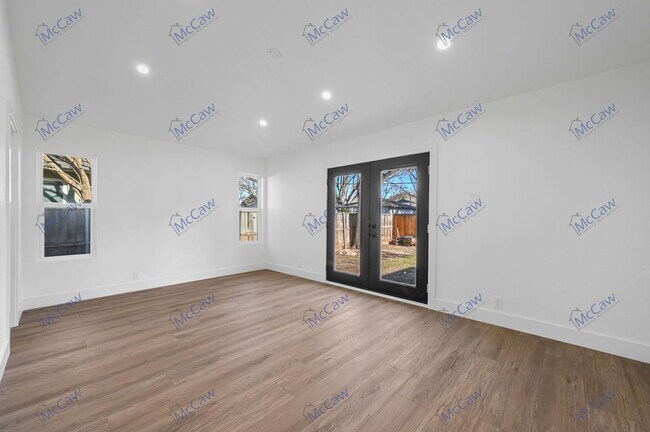 Building Photo - 7412 Fenton Dr