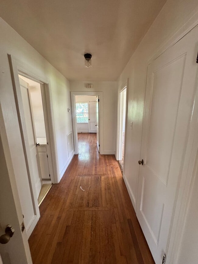 Building Photo - 2/1 House in Shelby, NC