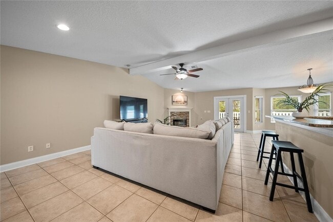 Building Photo - 11 Riviera Estates Ct
