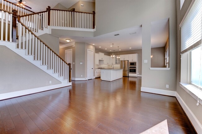 Building Photo - 8825 Ashbloom Ln