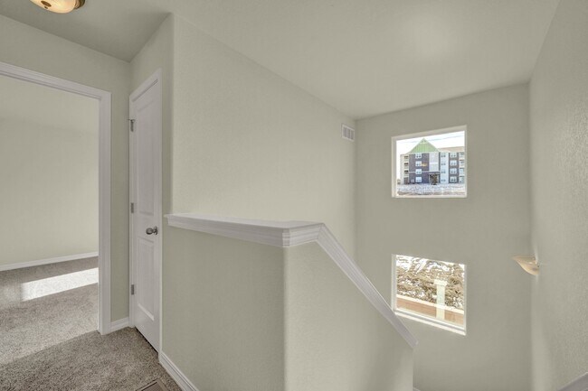 Building Photo - 6241 Felsite Grv