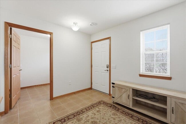 Building Photo - 3805 Design Pass