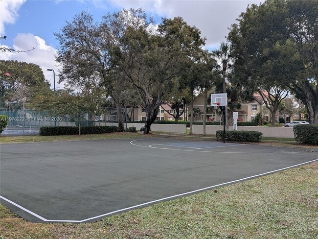 Building Photo - 108 Gardens Dr