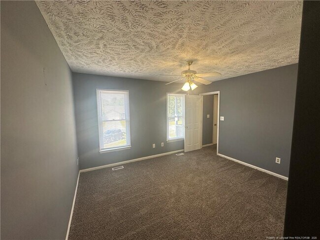 Building Photo - 3545 Chaucer Dr