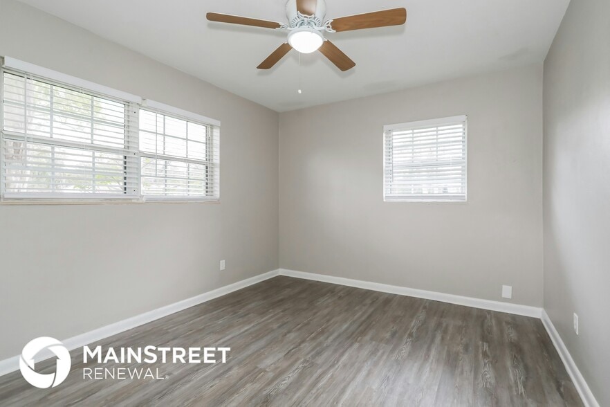 Building Photo - 3114 Hampton Ave E