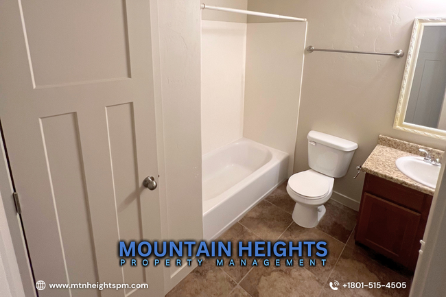 Building Photo - 14391 S Oakfield Way