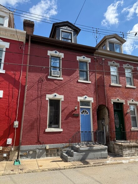 Building Photo - 2515 Carey Way